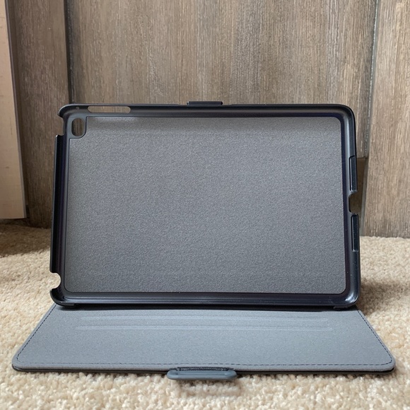 iPad Mini 4 Case/Adjustable Stand - Picture 3 of 8